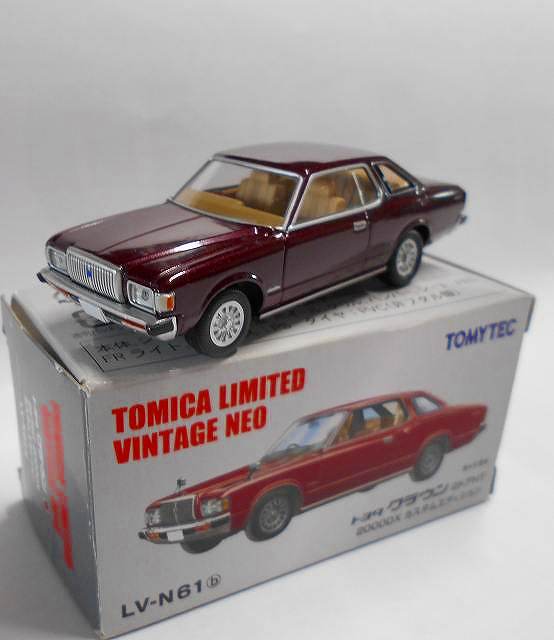 トヨタ クラウン 2ドア HT 2000DX カスタムエディション Lv-n061b