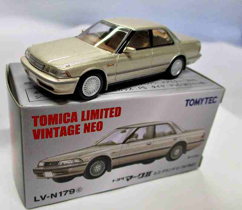 トヨタマークⅡ 3.0グランデG (90年) n179c