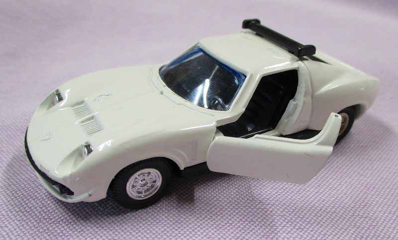 買取品! ランボルギーニ・イオタ (1969年) 1/54 日本・シンセイ 箱無し
