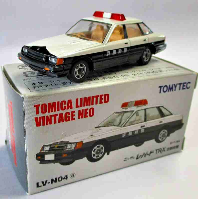 ニッサン レパード TR-X 京都府警 Lv-N04a