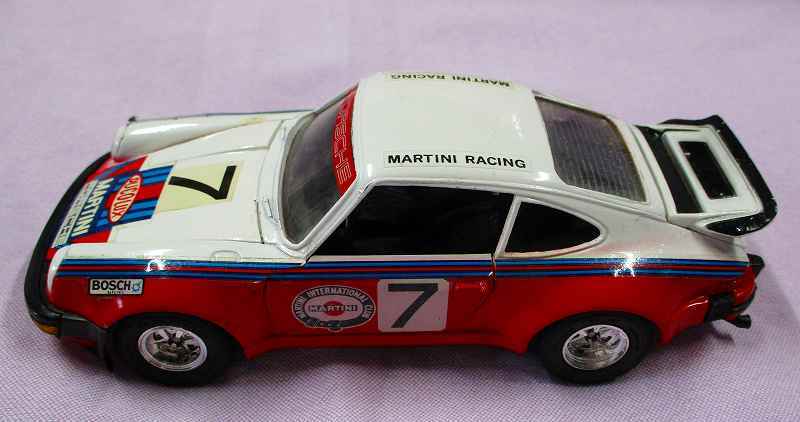 買取品! ポルシェ930 ターボレーシング(1975年) 日本製 エイダイ 1/28 箱無し