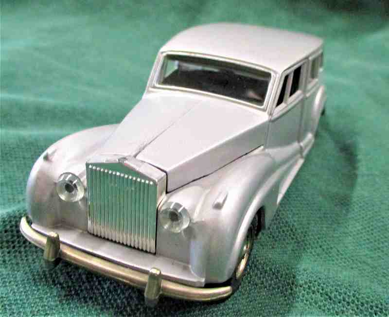 ジャンク品! ロールスロイス シルバークラウド 1/43 (株)サクラ